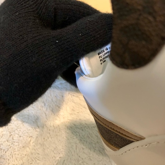 Michael kors Poppy Faux Leather And Logo Stripe Sneakers Size: 9.5 - Picture 8 of 10